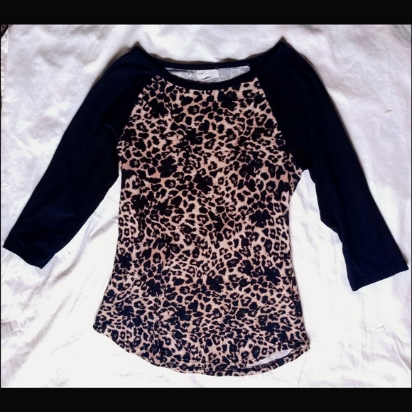Ultra Flirt Tops - Cheetah Print Scoop Neck top Ultra Flirt Tops - Cheetah Print Scoop Neck top